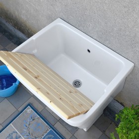 Grande lavatoio in ceramica 75x60 con muriccioli ed ampia vasca