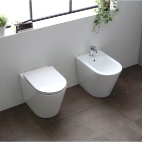 Sanitari bagno a terra Nemo Rimfree con Wc scarico Traslato